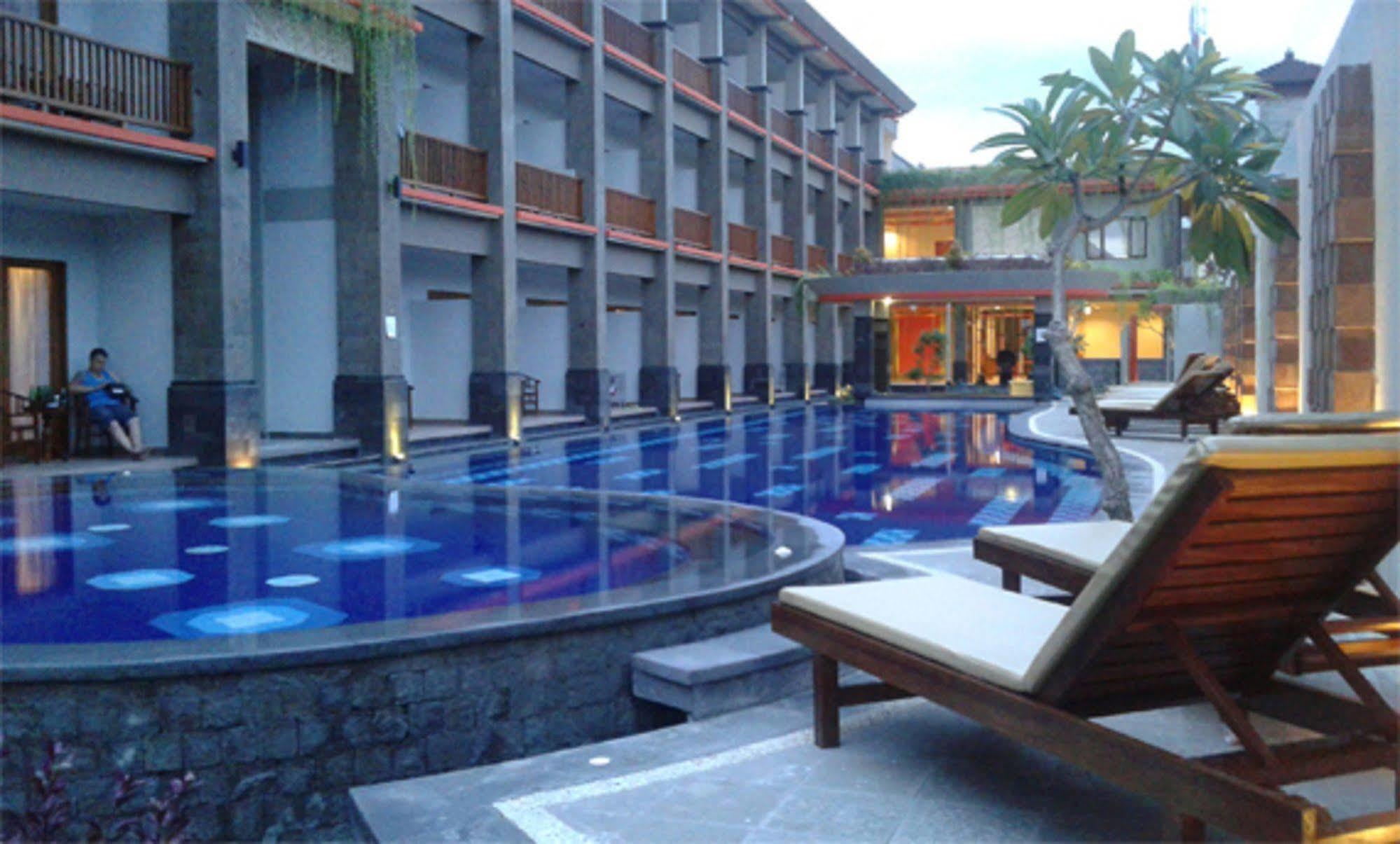 Grand Sinar Indah Hotel Legian  Exterior photo